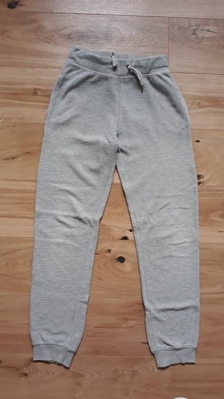 Teplaky, pepperts,146