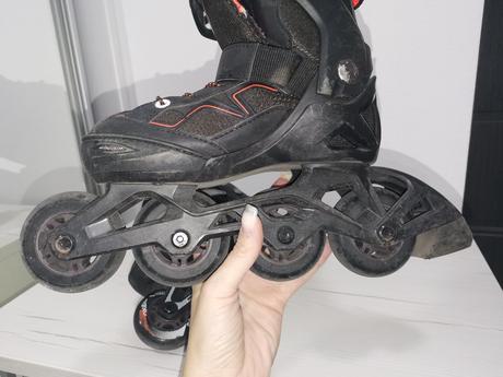 Kolieskové korčule, 27