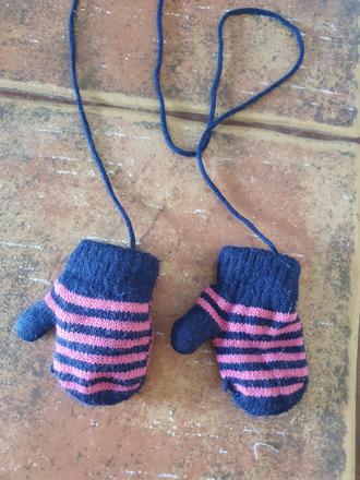 Rukavičky na šnúrke pre najmenších, baby club,68