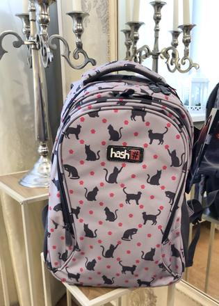Kvalitný školský batoh hash,