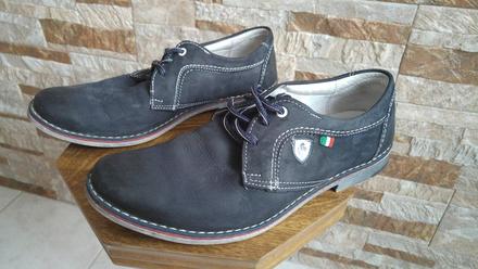 Chlapčenské alebo pánske topánky, 40