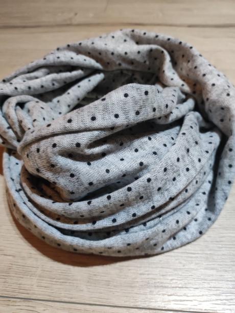 Nákrčník, reserved