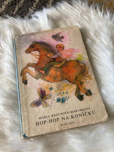 Hop-hop na koníčku mária rázusová-martáková (1980),