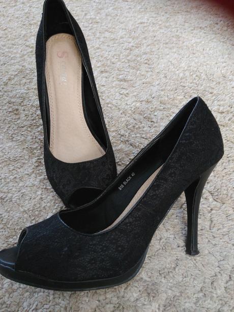 Damske lodicky cipkovane, 40