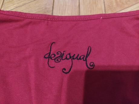 Cervenobordove tričko., desigual,m