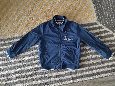 Prechodná tenká bunda, 122