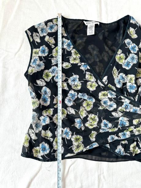Elegantná hodvábna blúzka s kvetmi nine west, s