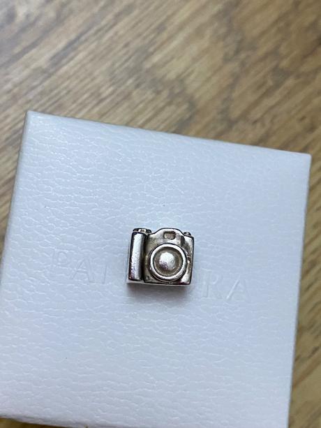 Pandora fotoaparát, pandora