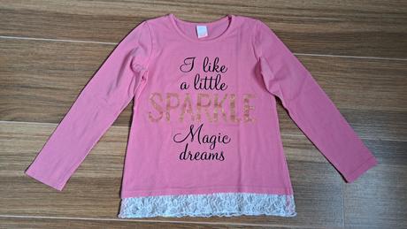 Krásne tričko s čipkou 122-128, výborný stav, 122