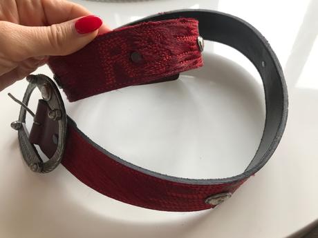 Opasok so srsťou rossodisera, 