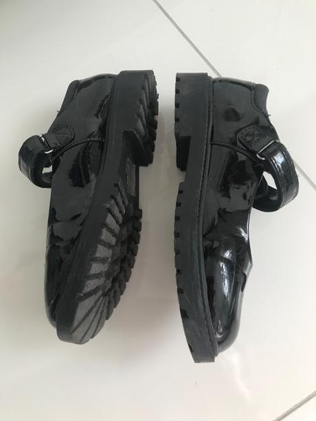 Sandalove loffery, primark,35