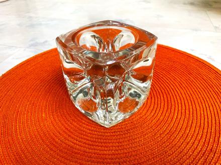 Masívny sklenený svietnik bohemia,