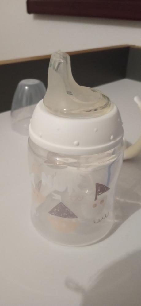 Fľašky na mlieko pre bábätko, nuk