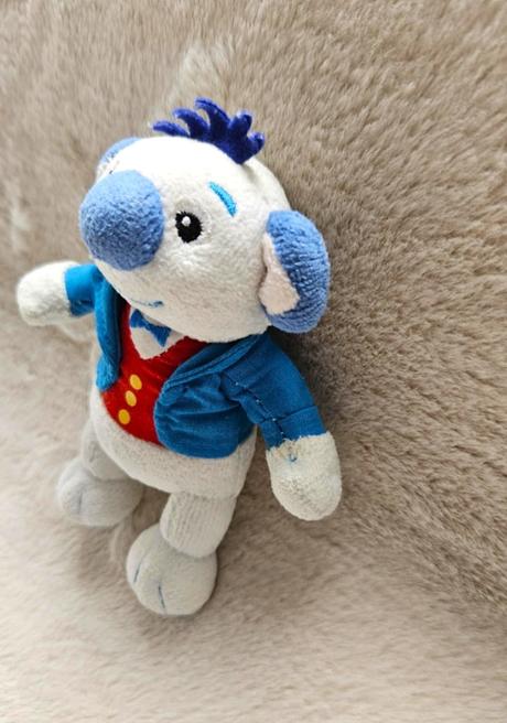 Plyšová hračka koala v modrom obleku, 