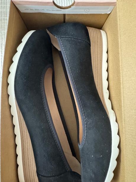 Lodicky na platforme, graceland,42