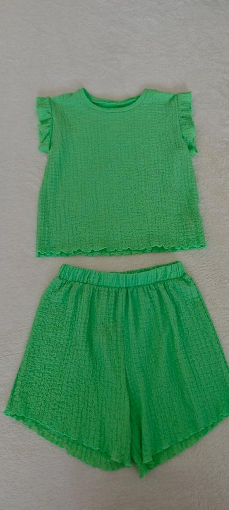 Set na leto (tričko so šortkami), primark,158