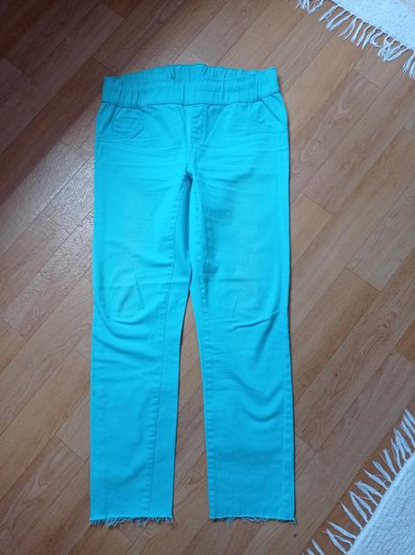 Maxi balik kvalitnych riflí, nohavic vyborny stav, m