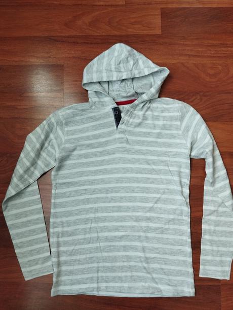 Sivé tričko s kapucňou, pepco,158