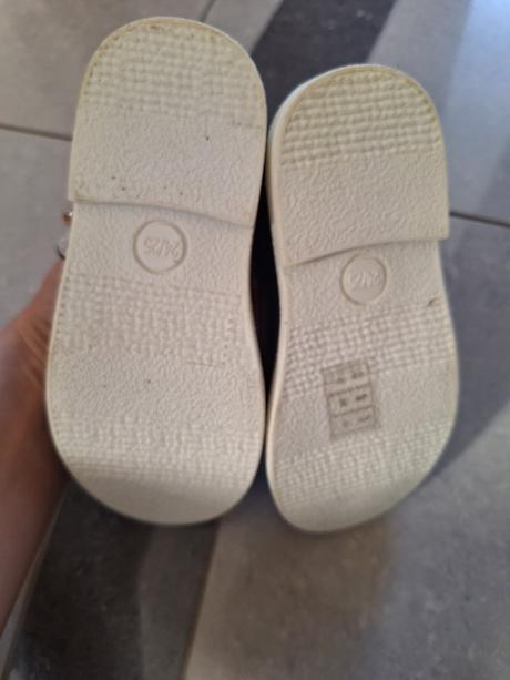 Topanky, reserved,24