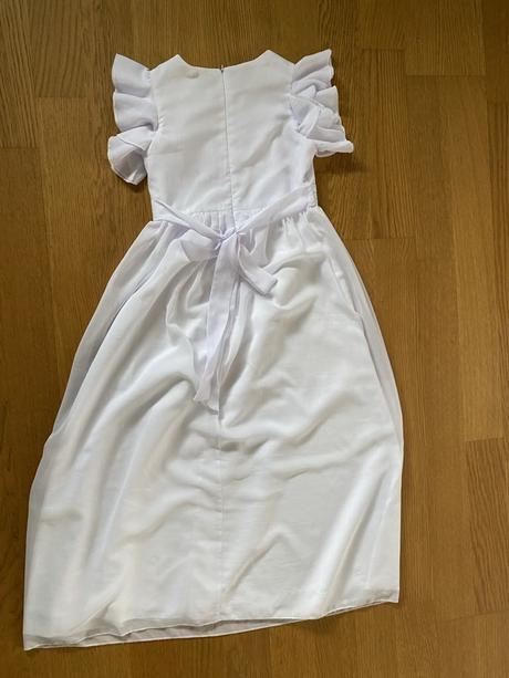 Šaty na prvé sväté prijímanie, 152