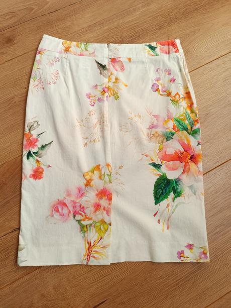 Kvetovana sukna chantall 36, chantall,36