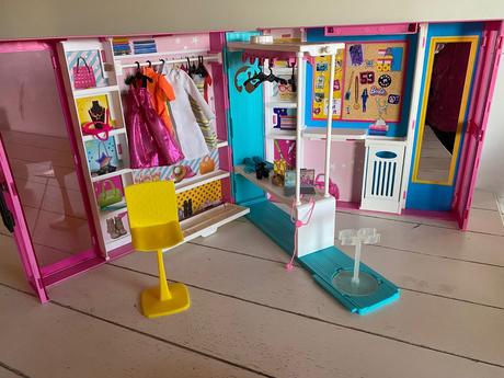 Barbie satnik dračik, 