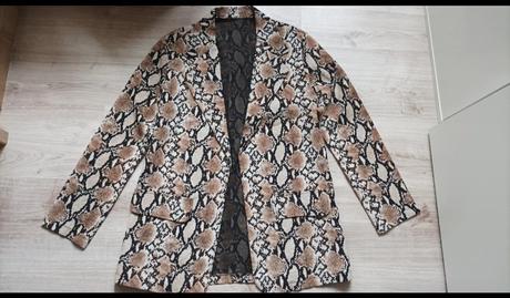 Sako, s € od predávajúcej vivika2 Bazár Modrý koník