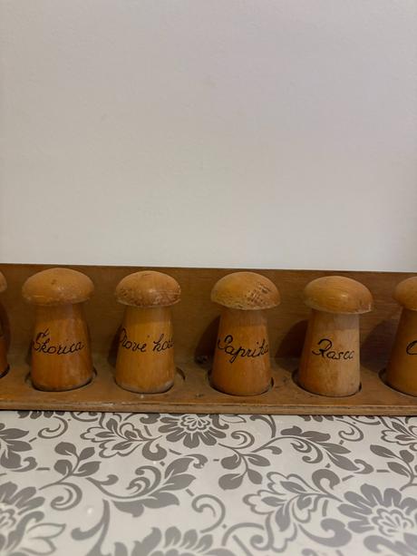 Drevené koreničky, 