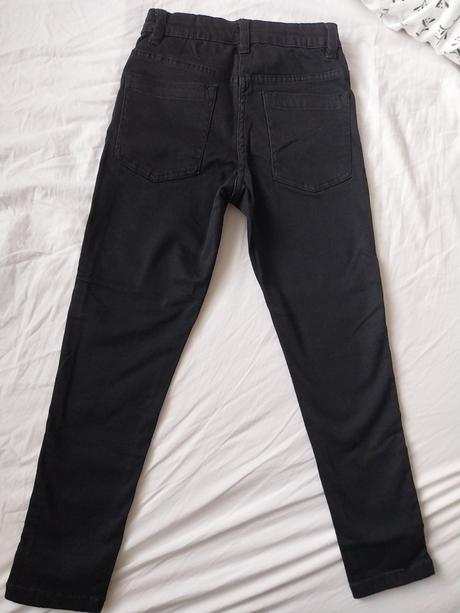 Cierne jegginsy, 134