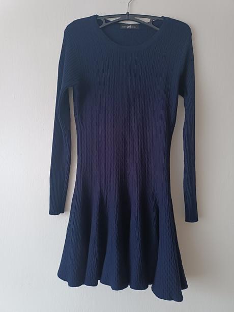 Šaty s dlhým rukávom, s