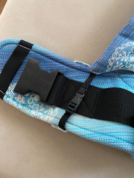 Nosič rischino s krásnym vzorom / srdcia, folklór, rischino