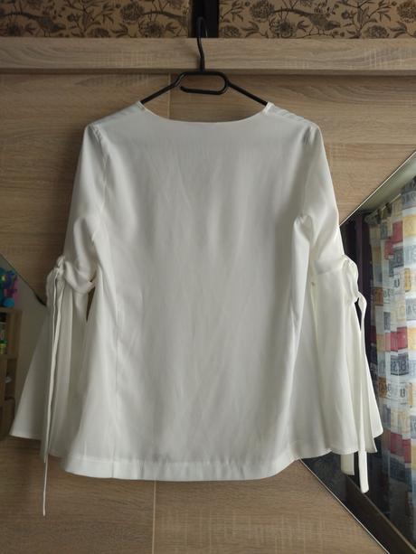 Len opraná-nenosená blúzka, 34