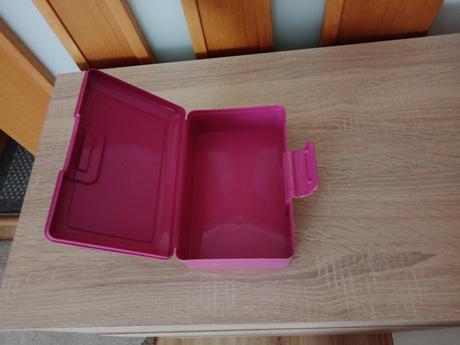 Desiatovy box máša a medveď, 