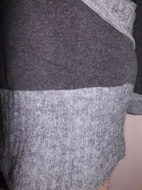 Zaujímavý dlhší pulover, s