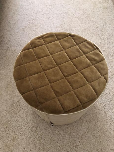 Small word taburetka detska,