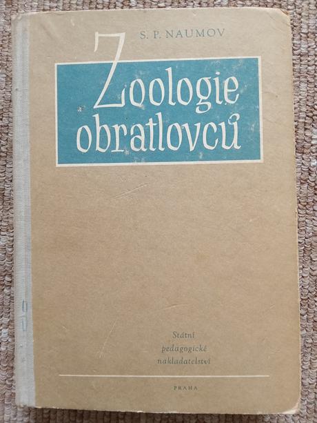 Knihy zoológie obratlovců a zoológie bezobratlych, 