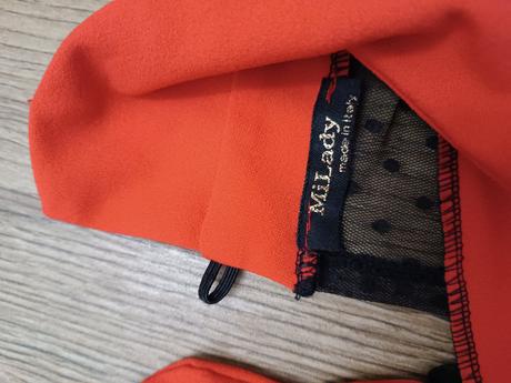 Červeno-čierne šaty, m