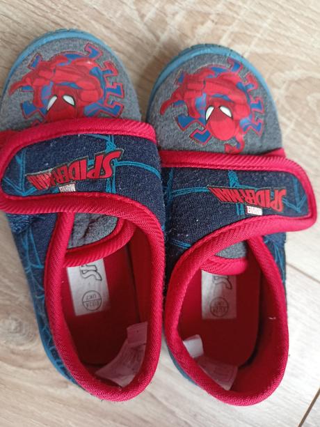 Papuče spiderman, 24