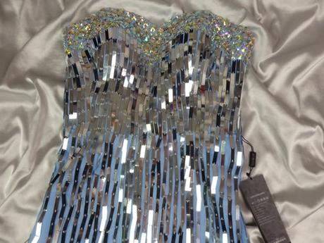 Kvalitné spoločenské šaty, 38