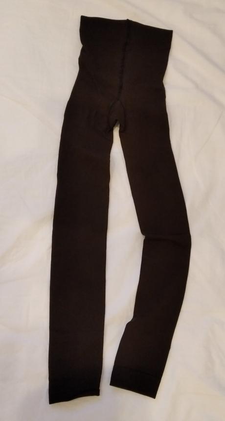 Tmavohnedé legíny, amisu