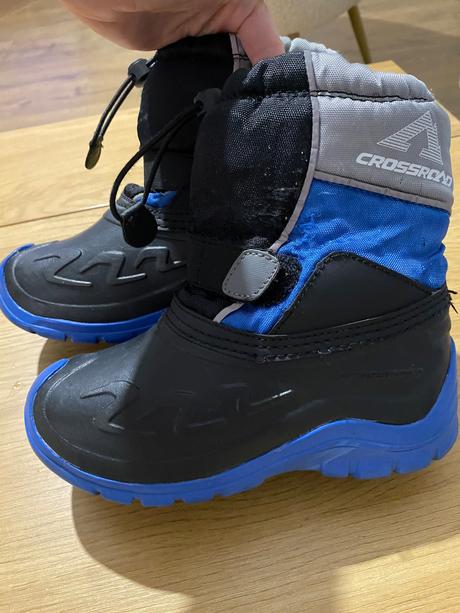 Snehule crossroad, 32