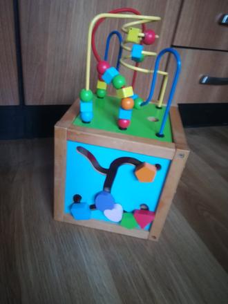 Drevená kocka interaktívna,