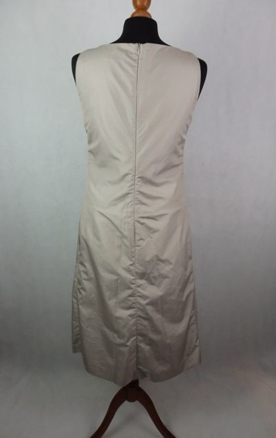 Luxusné béžové šaty, m