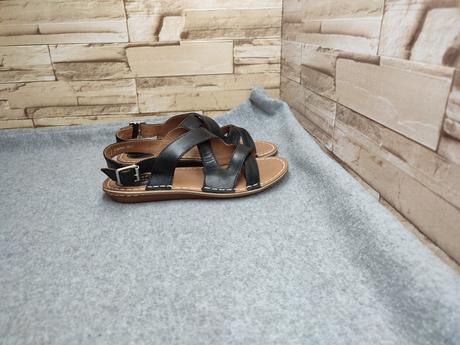 Clarks 36 - dámske čierne kožené sandále, clarks,36