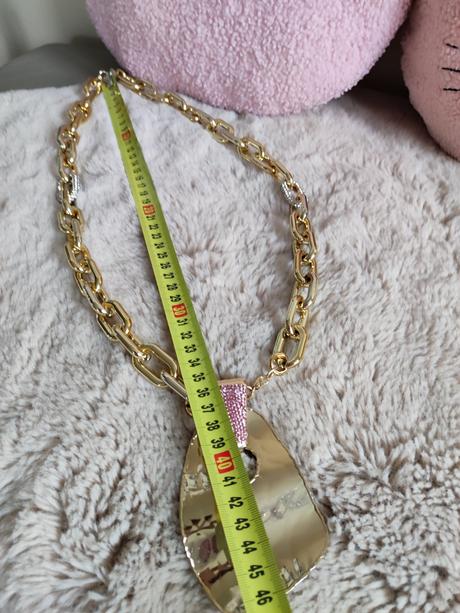 Dámsky náhrdelník, 