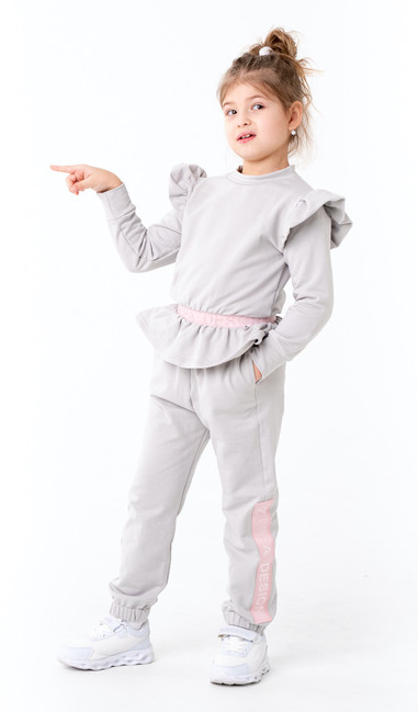 Štýlové tepláky svk značky zuppa, pc 26 eur, 134