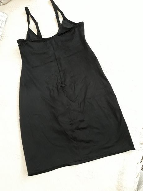 Predám nové čierne dámske body pod šaty "s", xs