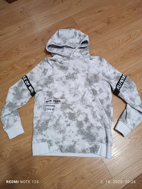 Mikina, chapter young,s