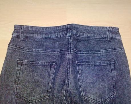 Znackove cierne trendy rifle s riasenim, 34