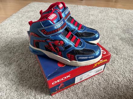 Blikajuce tenisky, geox,34